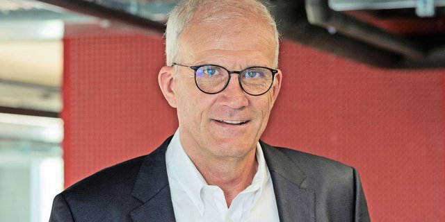 Legende bis zu Zweizeilig möglich Legende Legende Legende Legende Legende Legende Legende Legende Legende Legende Legende