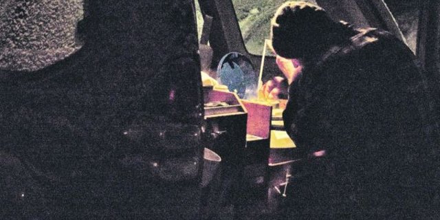 Dieses Bild passt schon mal zum Samenschmuggel: Wenig Licht, finster und düster zugleich. (Bild zVg)