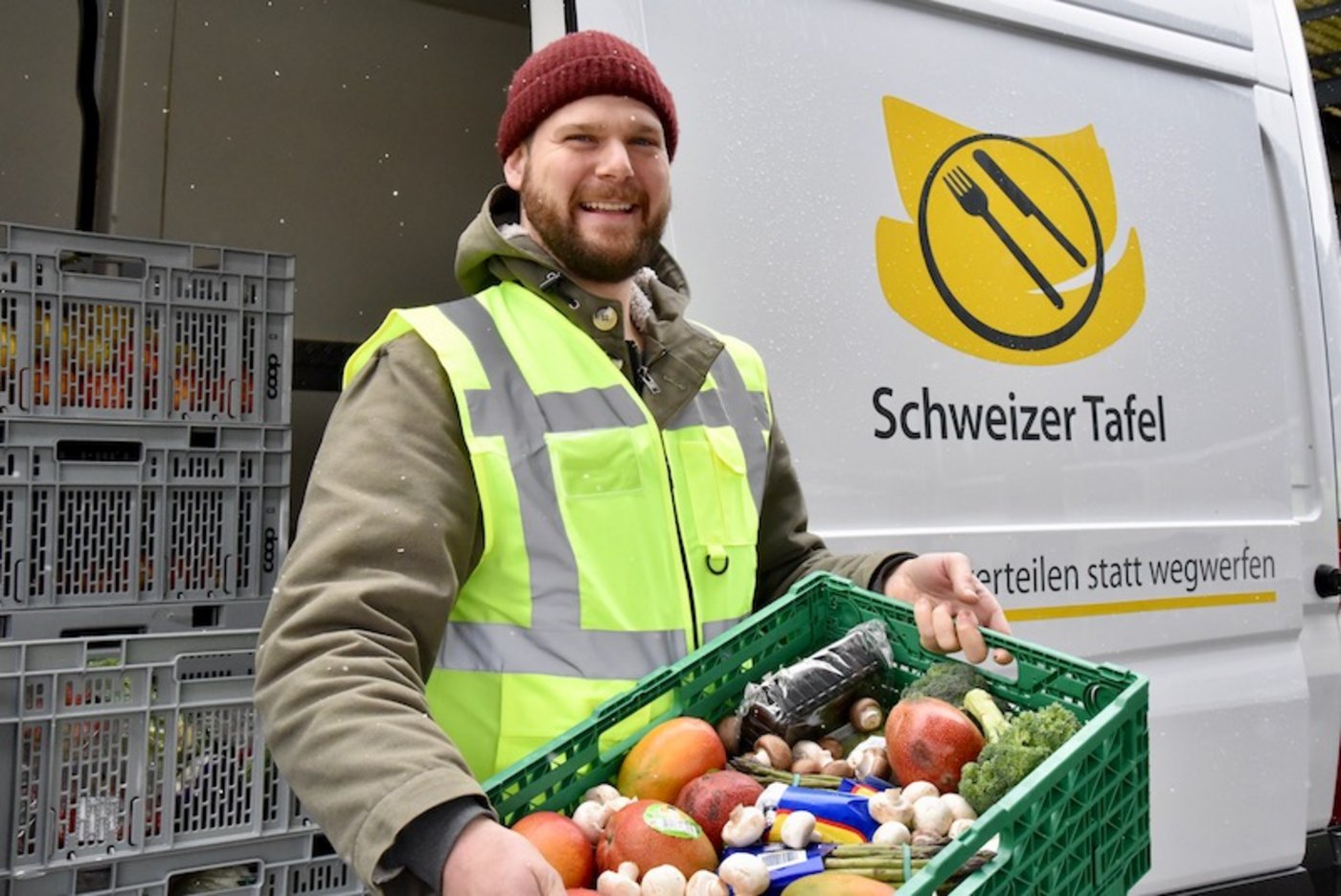Täglich sammelt die Schweizer Tafel in rund 450 Filialen von Grossverteilern nicht mehr verkaufbare, aber einwandfreie Lebensmittel ein. (Symbolbild Schweizer Tafel)