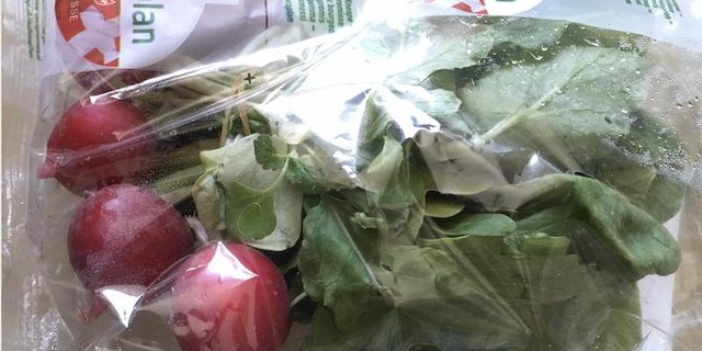 Wenn viel Ware gekauft wird, braucht es auch viel Verpackungsmaterial. (Symbolbild jsc)