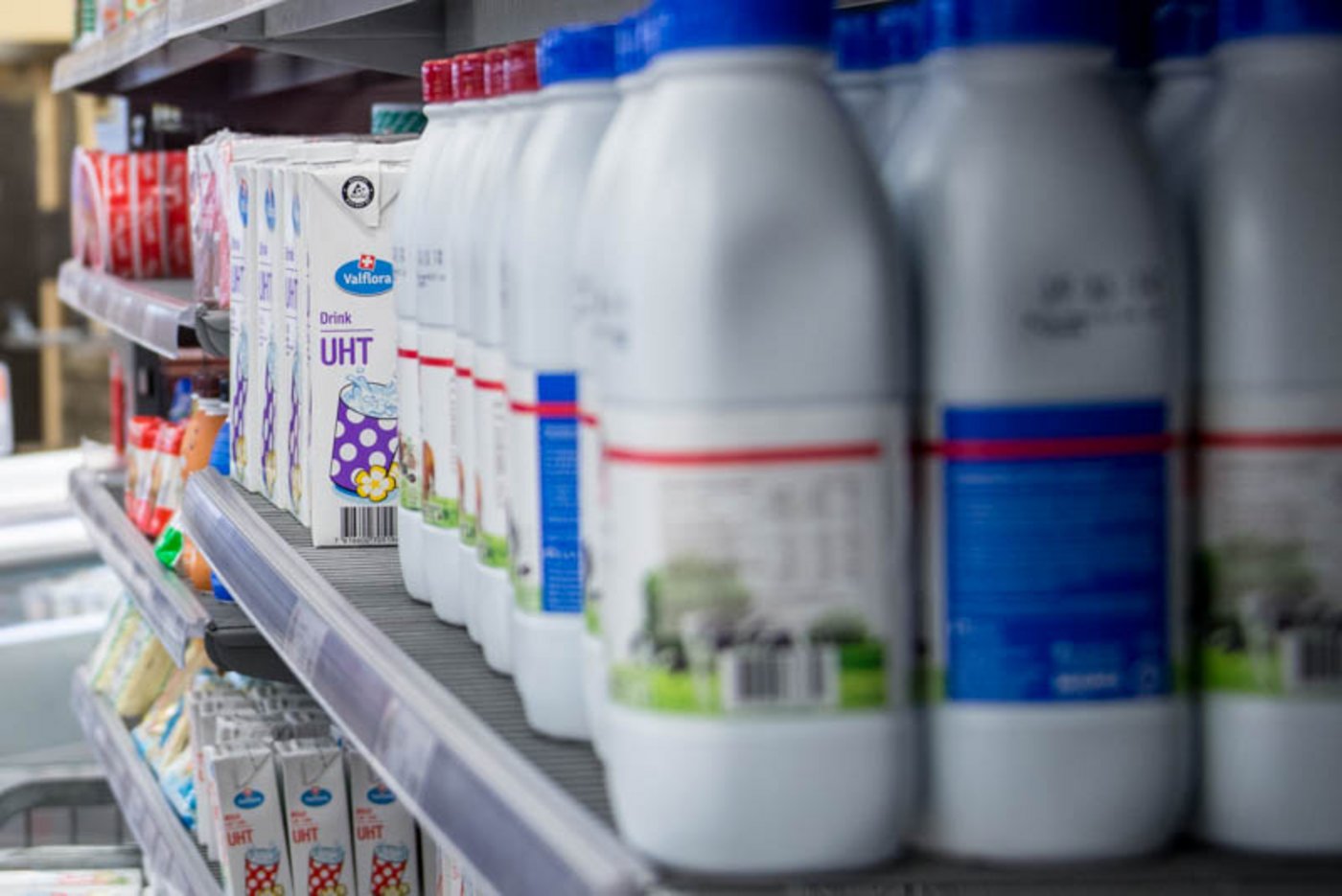 Das gesamte Eigensortiment von Migros wird mit dem neuen Preismodell beschafft. (Bild hja)