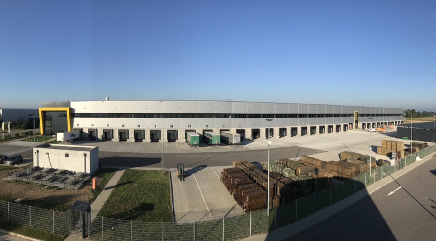 Panorama-Ansicht der neuen Logistikhallen. (Bild LahrLogistics)