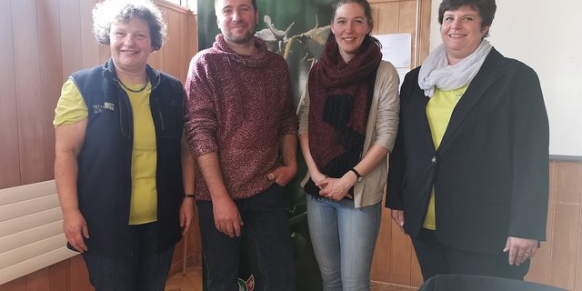 Monika Sommer (ganz rechts) ist gelernte Pharma-Assistentin und Bäuerin FA. (Bild dj)