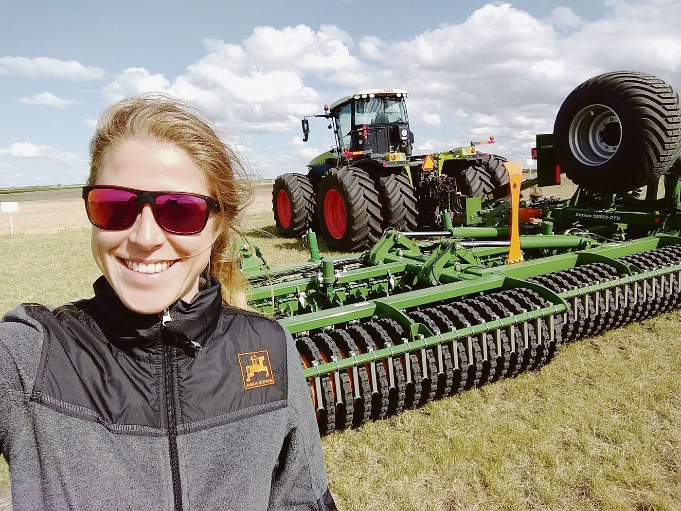 Kathrin Schmidt will mehr Frauen für die Agrartechnikbranche gewinnen. Sie ist eines der fünf Gründungsmitglieder von AgTechWomen, einem Netzwerk für Frauen und Landtechnik. (Bild zVg)