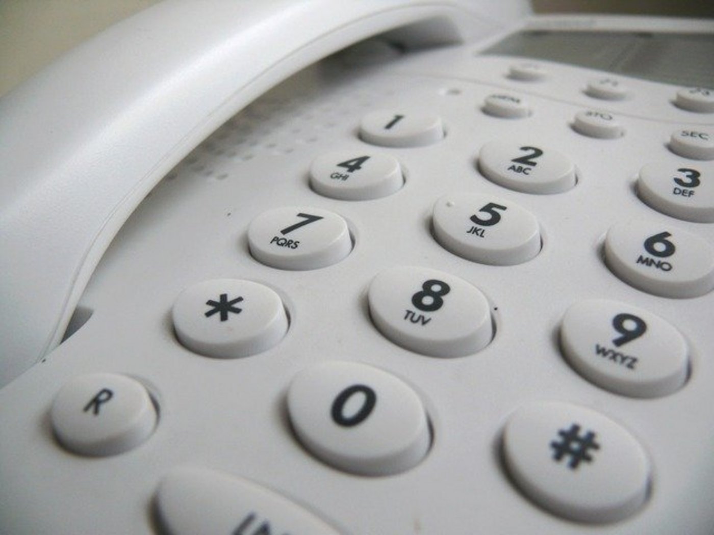 Die Swisscom kann den Dienst für das Alp-Telefon bis zum 1. April unterbrechen. (Symbolbild Pixabay)