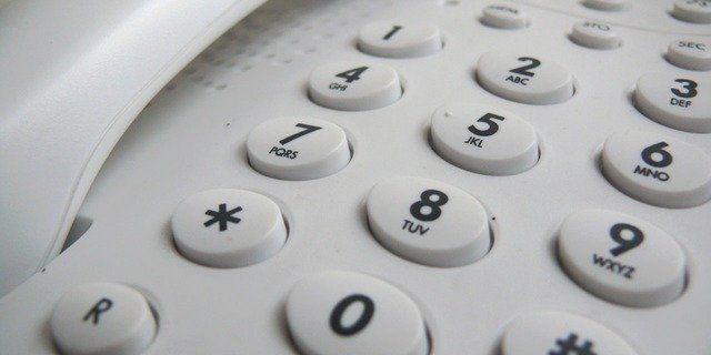 Die Swisscom kann den Dienst für das Alp-Telefon bis zum 1. April unterbrechen. (Symbolbild Pixabay)