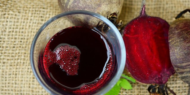 Gesund: Saft und Knolle. (Bild Pixabay)