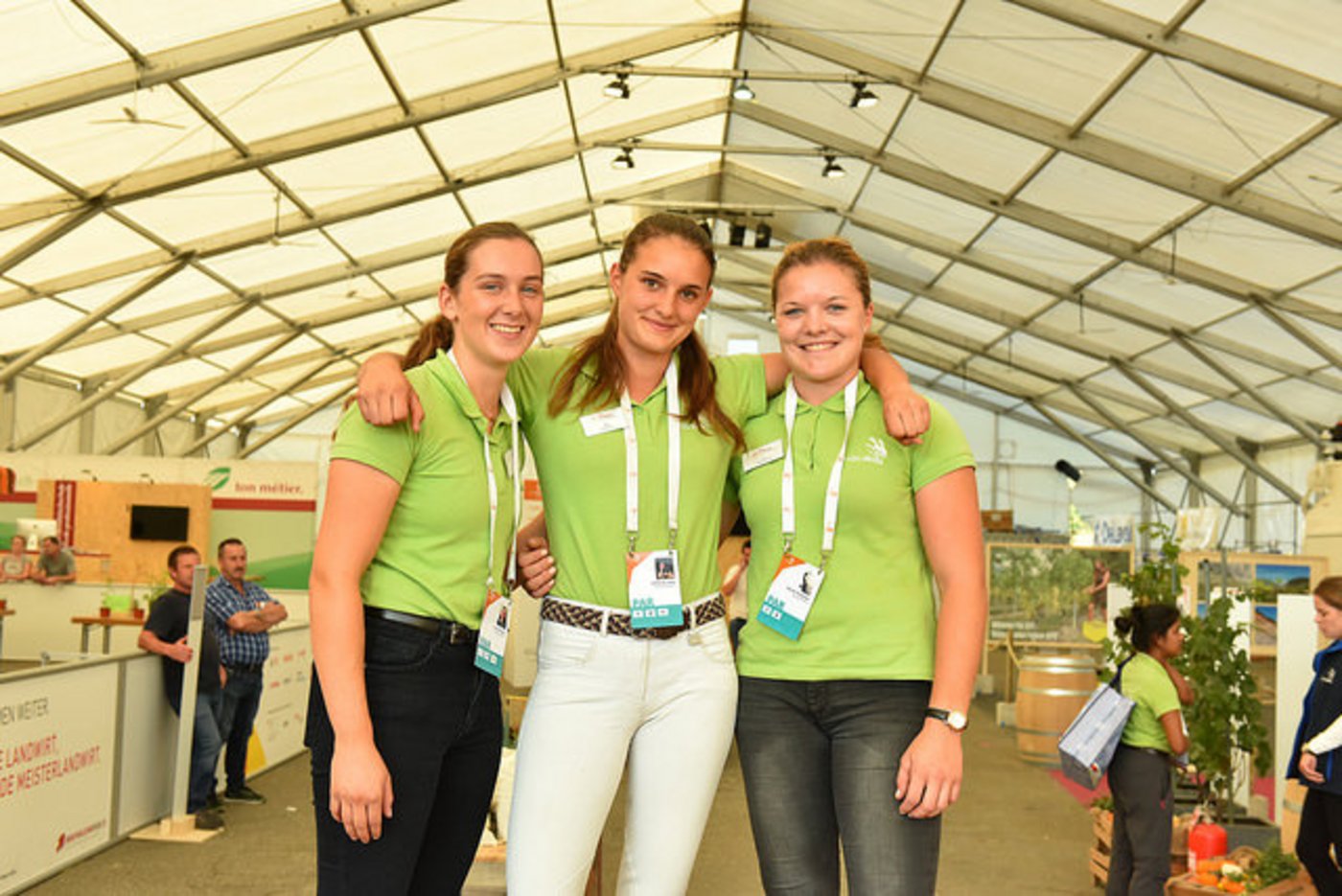 Podestplätze Pferdeberufe (v.l.n.r.): Siegerin Sarina Thommen, Stefanie Lang, Orane Berger. (Bild SBV)