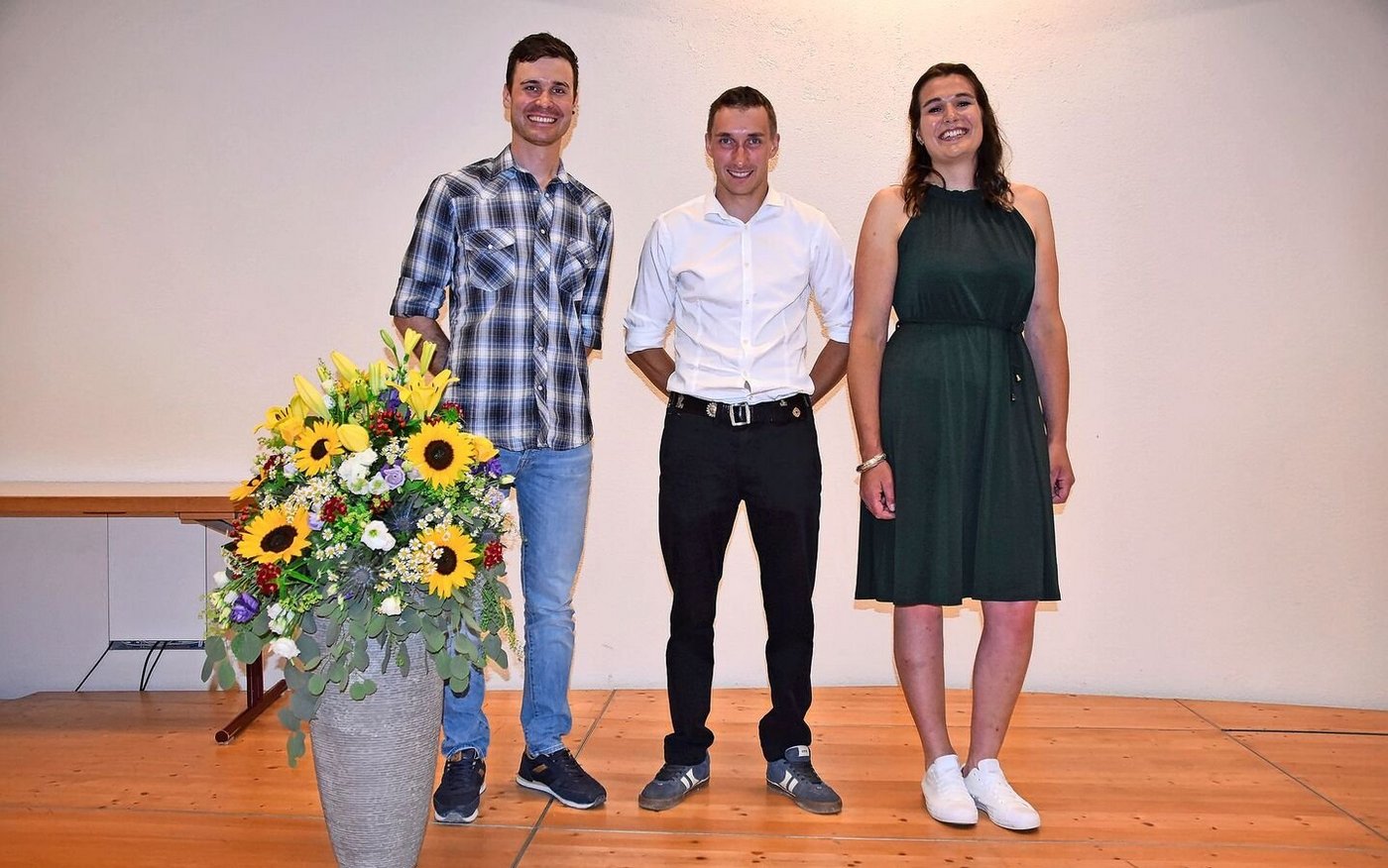 Sie hatten die besten Noten (v. l. n. r.): Christoph Hägeli (5,4); Dario Rattaggi (5,6) und Arlette Nebiker (5,4).