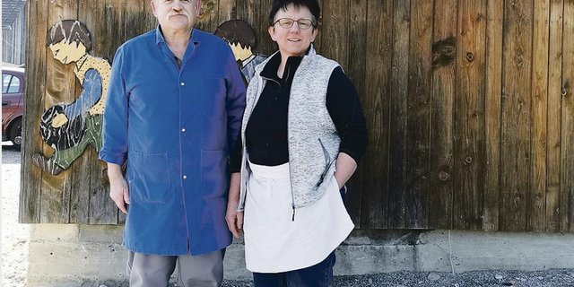 Jakob und Marianne Gerber müssen wegen Corona zwar einen grossen Einbruch beim Catering verkraften, die Arbeit geht ihnen jedoch nicht aus. (Bild Daniela Joder)