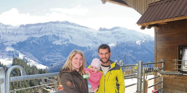 Karin Holdener und Beat Häfliger verschoben ihre Hochzeit aufgrund von Corona. Die gegenseitige Absicherung war ihnen mit der Geburt der gemeinsamen Tochter aber wichtig. 