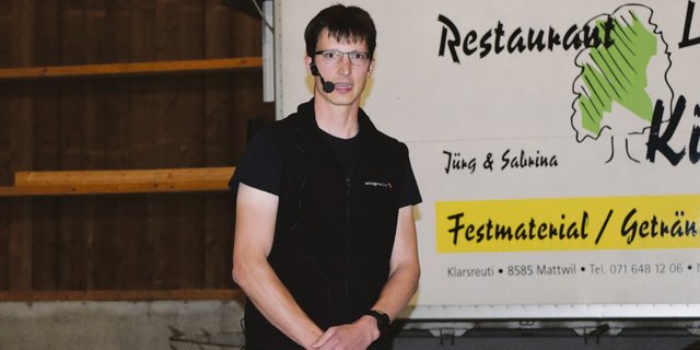 "Wir versprechen uns von dieser Technologie mehr Zuchtfortschritt." Andreas Fleisch, Swissgenetics, zuständiger Tierarzt für Embryotransfer in Ins BE. (Bilder sgi)