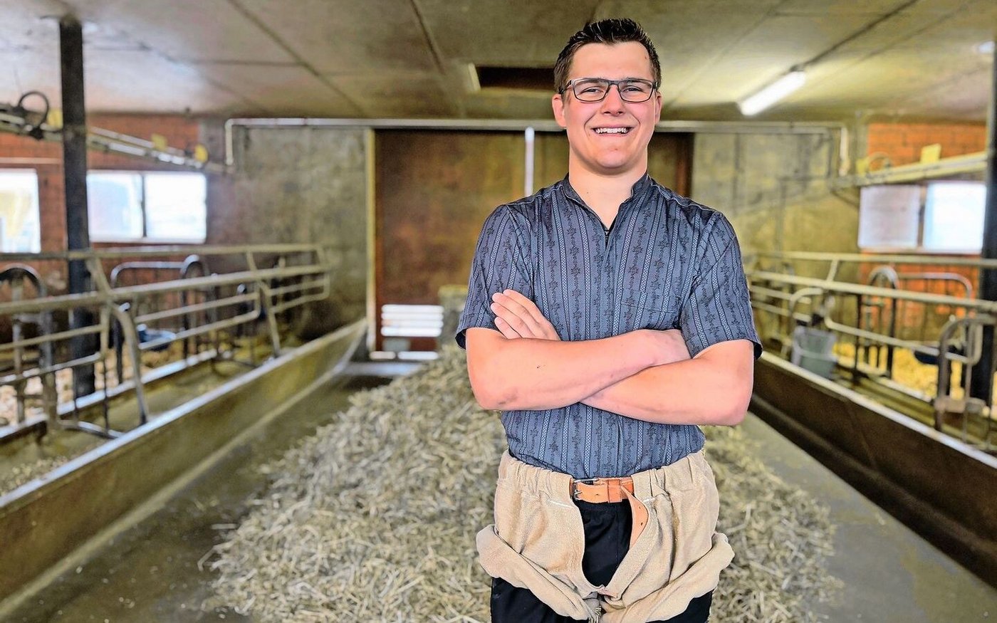 Neben der Landwirtschaft gehört das Schwingen zur grossen Leidenschaft von Markus Jost. Einmal wöchentlich fährt der Lehrling mit seinem Töff ins Training. 