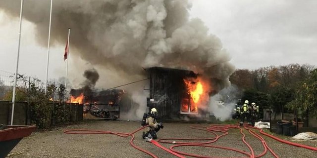 Brände in der Landwirtschaft bewegen unsere Leser, sie können verheerende Folgen für die Betroffenen haben. (Bild Polizei Basel-Landschaft)