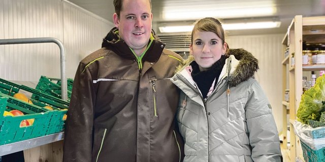 Sabrina Gutknecht betreibt auf dem elterlichen Betrieb einen Hofladen. Auch ihr Partner könnte sich das an seinem Standort in Murten vorstellen, wenn Aufwand und Ertrag stimmen.