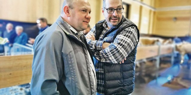 Zwei Marktkenner: Stefan Muster (links) und Ernst Wandfluh wissen, wie der Handel läuft.