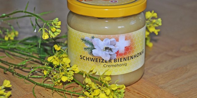 Laut Mitteilung wird der Schweizer Bienenhonig seinem Ruf als reines Naturprodukt auch weiterhin gerecht. (Bild Apiservice)