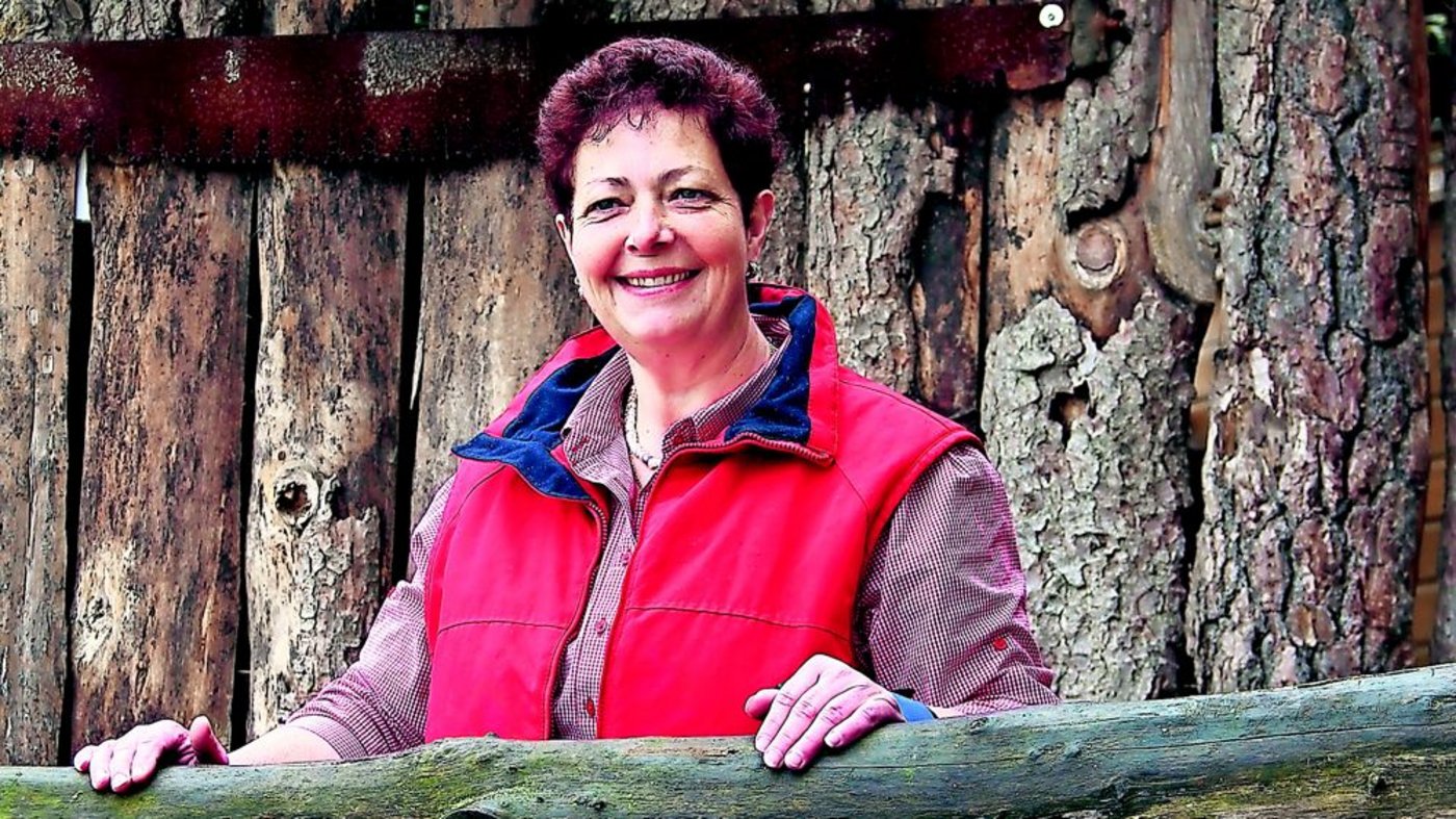 Bernadette Fisch-Anderhalden und ihre Familie haben einen Saloon eingerichtet. Dort werden urchige Feste gefeiert und auf Wunsch wird ein feiner Galloway-Rauchschmorbraten zubereitet. (Bild: Benildis Bentolila)