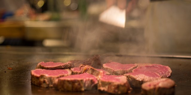 In Japan werden zwar viel Fisch und Meeresfrüchte gegessen, der Fleischkonsum stieg in den letzten Jahren aber. (Bild g3gg0/Pixabay)