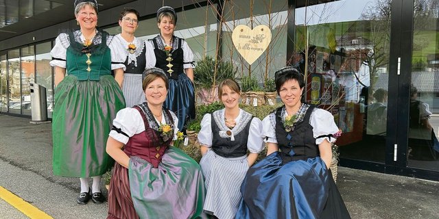 Simone Bischofberger, Heidi Frischknecht, Margrit Holderegger (hinten v. l.), Ruth Tanner, Corinne Stricker und Rita Buff (vorne v. l.)