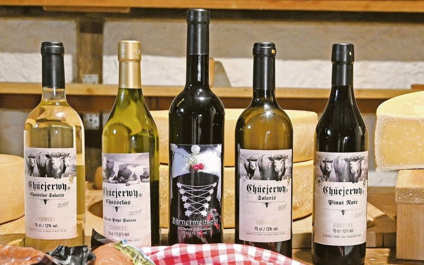 Auch wenn Familie Chervet nun im Kanton Freiburg zu Hause ist, behält ihr Chüejerwy die Ursprungsbezeichnung AOC Bern.