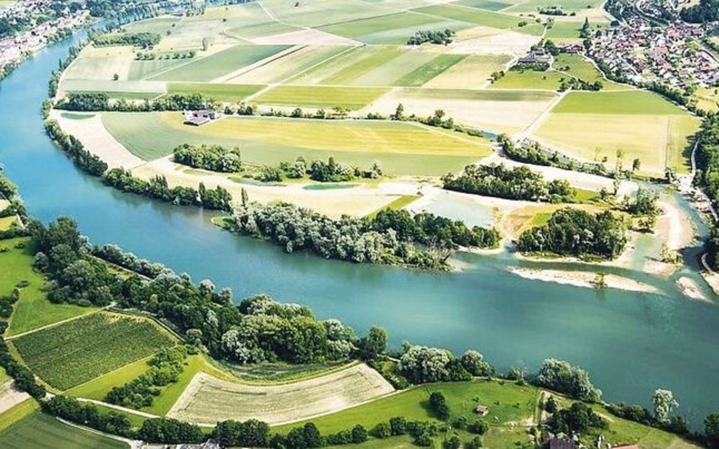 Die Auenrenaturierung Chly Rhy bei Rietheim 2015 mit neuen Weihern. Nun soll das Gebiet erweitert werden.  