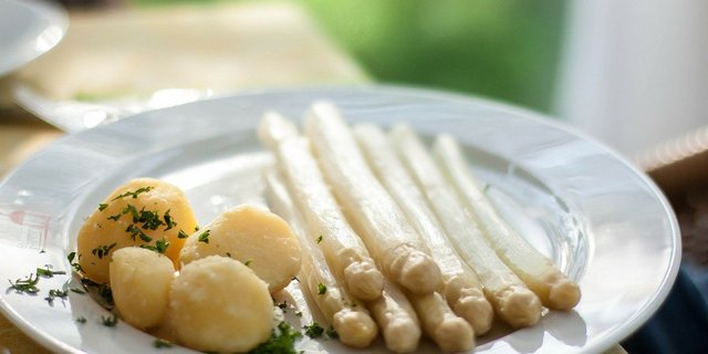 Kurz gegart, zart im Biss und im Geschmack – so kennen und mögen wir den Spargel. (Bild Pixabay)