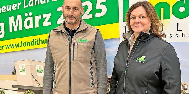 Christian Tschirren (l.) und Alice Brüschweiler (r.) begrüssten am Agrar-Höck 130 Bäuerinnen und Bauern aus der Region.   