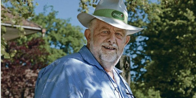 Fritz Trachsel wird in diesem Frühling als Sigrist pensioniert. Wann es mit seinem zweiten Amt, den Milchkontrollen weitergeht, weiss er noch nicht. (Bild Simone Barth)