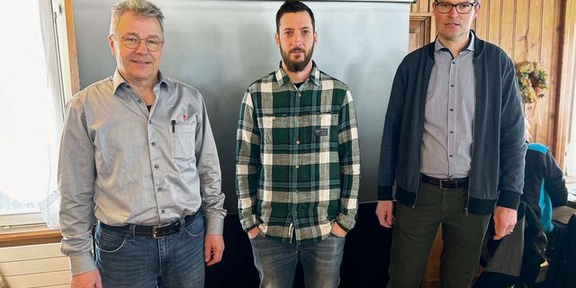 Urs Vogt (Geschäftsführer Mutterkuh Schweiz), Hanspeter Seifert (Vorstand) und Roman Steiger von der Kontrollstelle informierten über das aktuelle Regelwerk. 