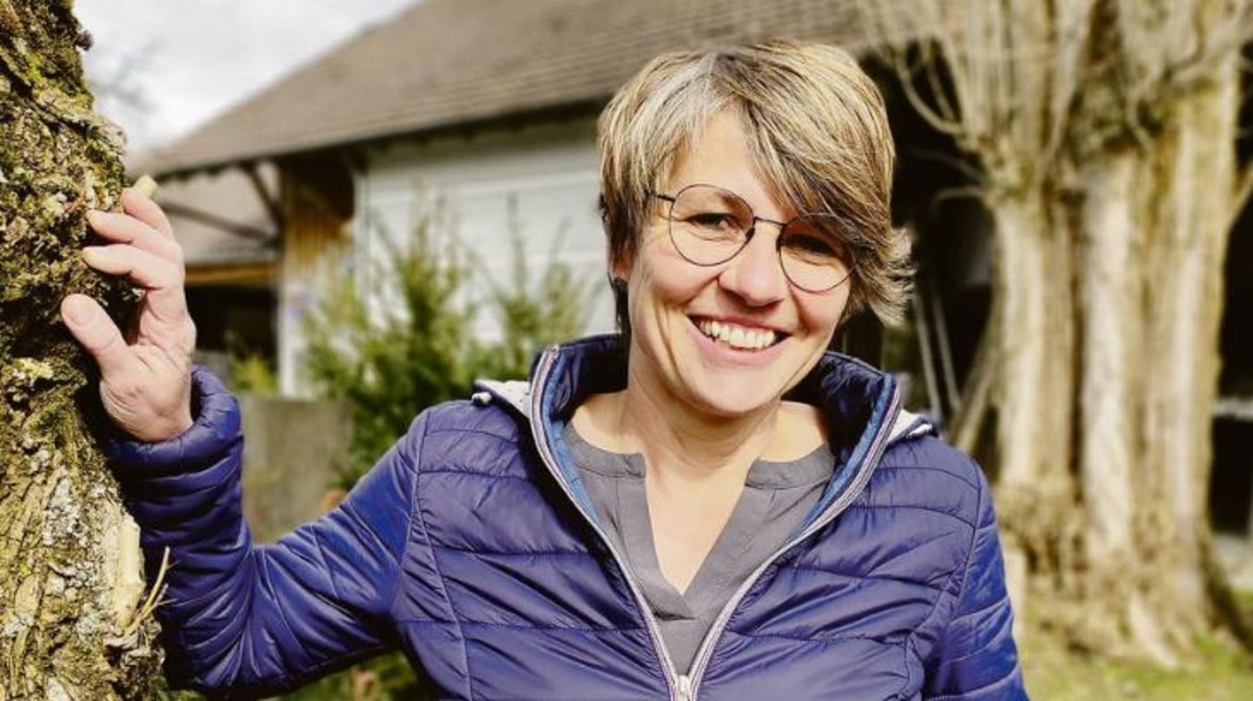 Esther Stricker ist in Mörschwil zu Hause, wo sie mit ihrem Mann einen Milchwirtschaftsbetrieb führt. (Bild Stricker)