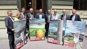 Markus Ritter, Marcel Dettling, Gerhard Pfister, Fabio Regazzi, Daniel Fässler und Erich von Siebenthal (v. l. n. r.) erläuterten ihre Argumente.