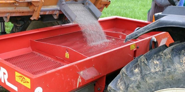 Bei den Schweizer Düngerpreisen wäre Sparpotenzial vorhanden. (Bild zVg)