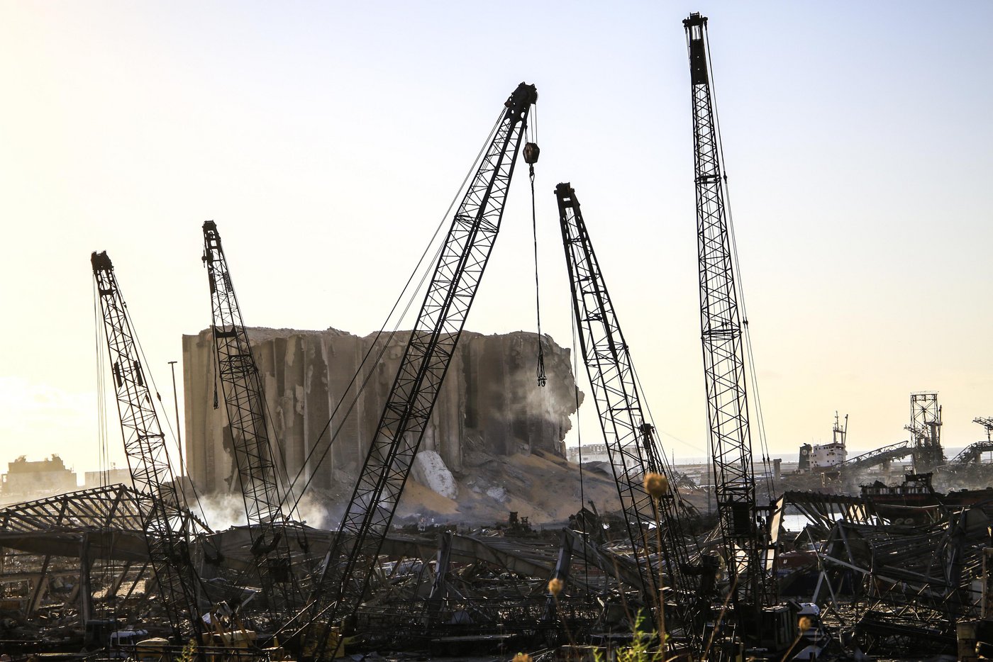 Das detonierte  Ammoniumnitrat war unsachgemäss im Hafen Beiruts gelagert. Die Missachtung der Sicherheitsvorkehrungen für die korrekte Lagerung brachte schwere Folgen mit sich.  (Bild Adobe Stock)