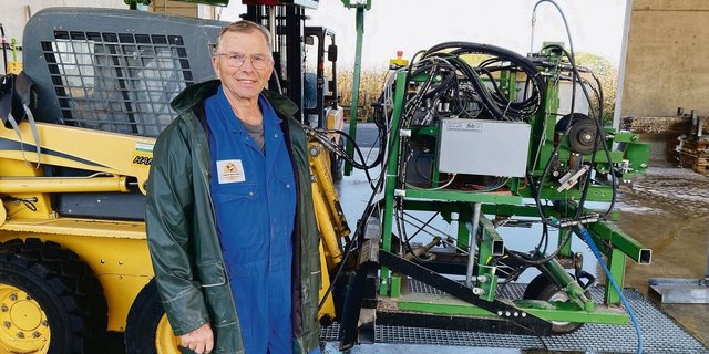 Walter Eberhard war von Kindesbeinen an ein Tüftler. Für die Konstruktion seiner auf die eigene Stalleinrichtung massgeschneiderten Waschmaschine hat er zwei Jahre Zeit investiert. Fertig ist sie aber noch nicht.