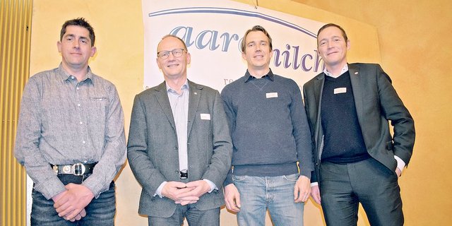 Sie sind die Gesichter der Aaremilch AG (v. l. n. r.): Aus dem Verwaltungsrat Hansueli Jungen und Präsident Rudolf Bigler und von der Geschäftsstelle Andreas Stämpfli sowie Geschäftsführer Donat Schneider. (Bild Daniela Joder)