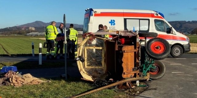 Sechs Personen verletzten sich beim Unfall leicht. (Bilder Kapo AG)
