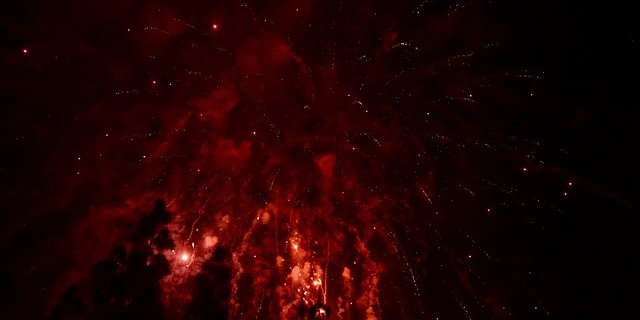 Trotz Verbot wegen Brandgefahr wurden am 1. August Feuerwerke gezündet. (Symbolbild Pixabay)