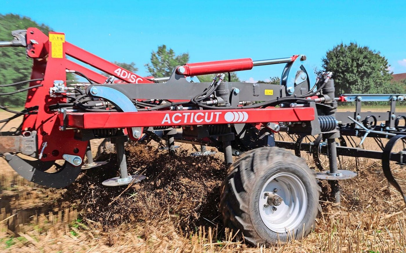 Der Acticut des deutschen Herstellers 4-Disc wurde an der Maschinenvorführung zum ersten Mal einem Schweizer Publikum gezeigt. Durch die Zusammenarbeit mit dem Hersteller entstand ein Vertriebsverhältnis in der Schweiz.