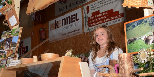 Die Stände am Urner Alpkäsemarkt waren fantasievoll gestaltet. (Bilder Andrea Gysin)