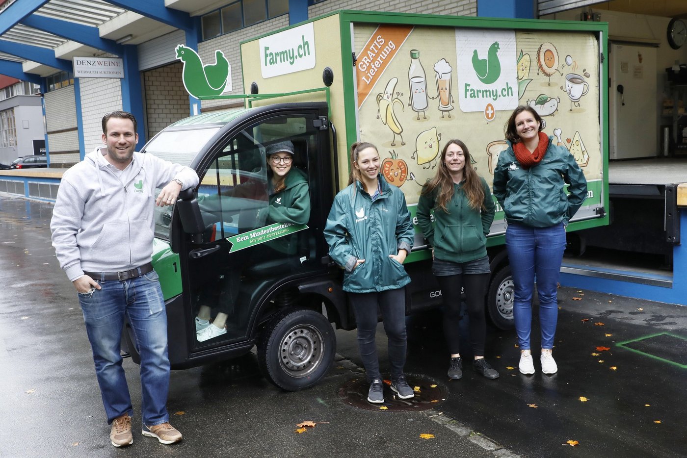 Das Einkaufsteam von Farmy ist auf Kurs. (v.l.n.r.) Thomas Zimmermann, Carmen Burri, Nadine Marthaler, Janina Strauss und Stéphanie Lichtsteiner (Bild zVg)