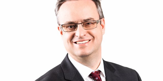 Andreas Wasserfallen ist Anwalt und Partner der Luginbühl Gasser + Partner in Bern. Er hat an der ETH Zürich Agronomie und im Anschluss an der Universität Rechtswissenschaften studiert.