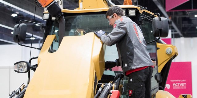 Adrian Krähenbühl im Einsatz. (Bild Swiss Skills)