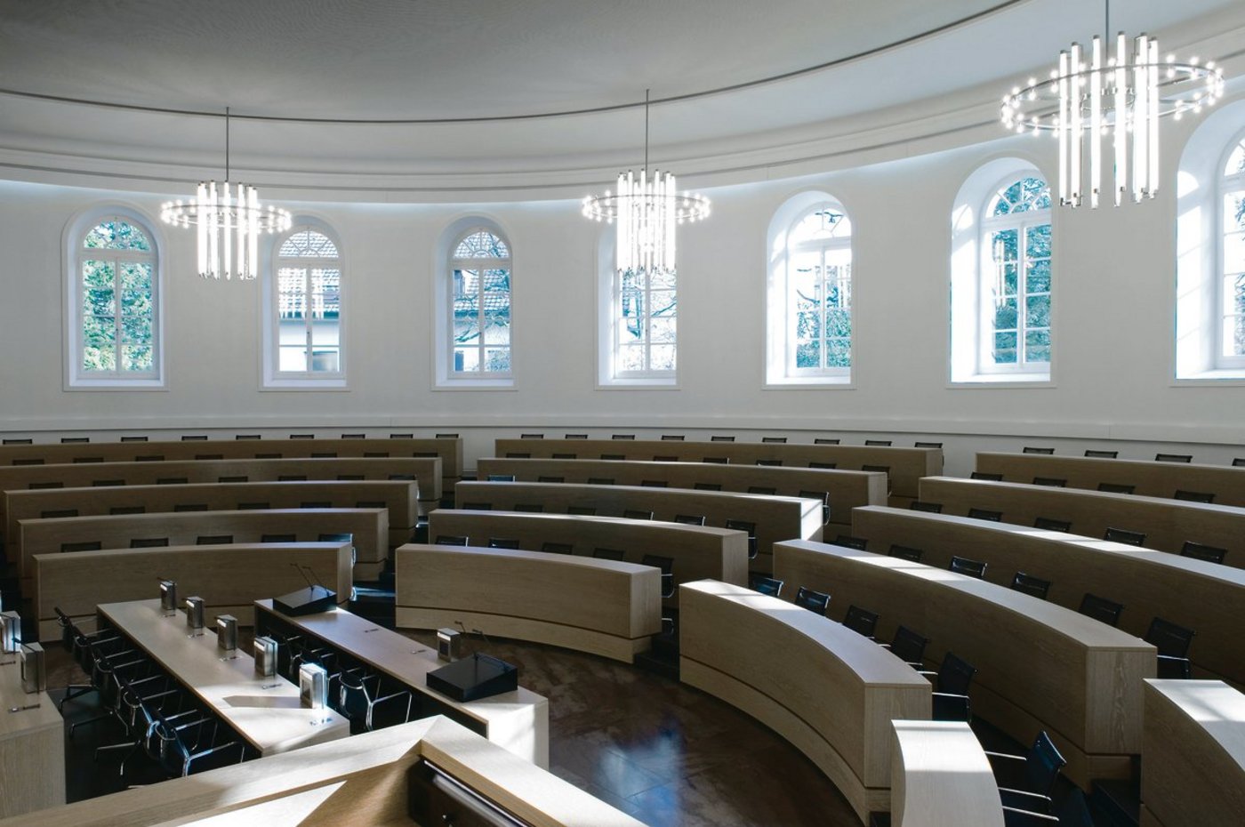 Blick ins leere Aargauer Grossratsgebäude. Nach den Wahlen sollen auch viele Bauernvertreter hier einen Platz haben. (Bild AG)