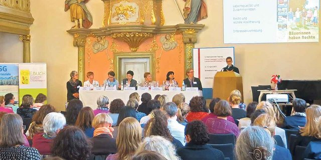 Ruth Moser von Agridea mit ihrem Beitrag "Frauen in landwirtschaftlichen Organisationen" (Bild Agridea)