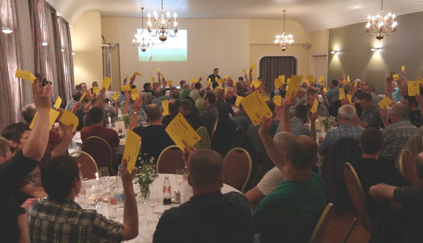 Abstimmung am Mittwochabend in Ruswil mit einstimmigem Fusionsbeschluss. (Bild Josef Kottmann)