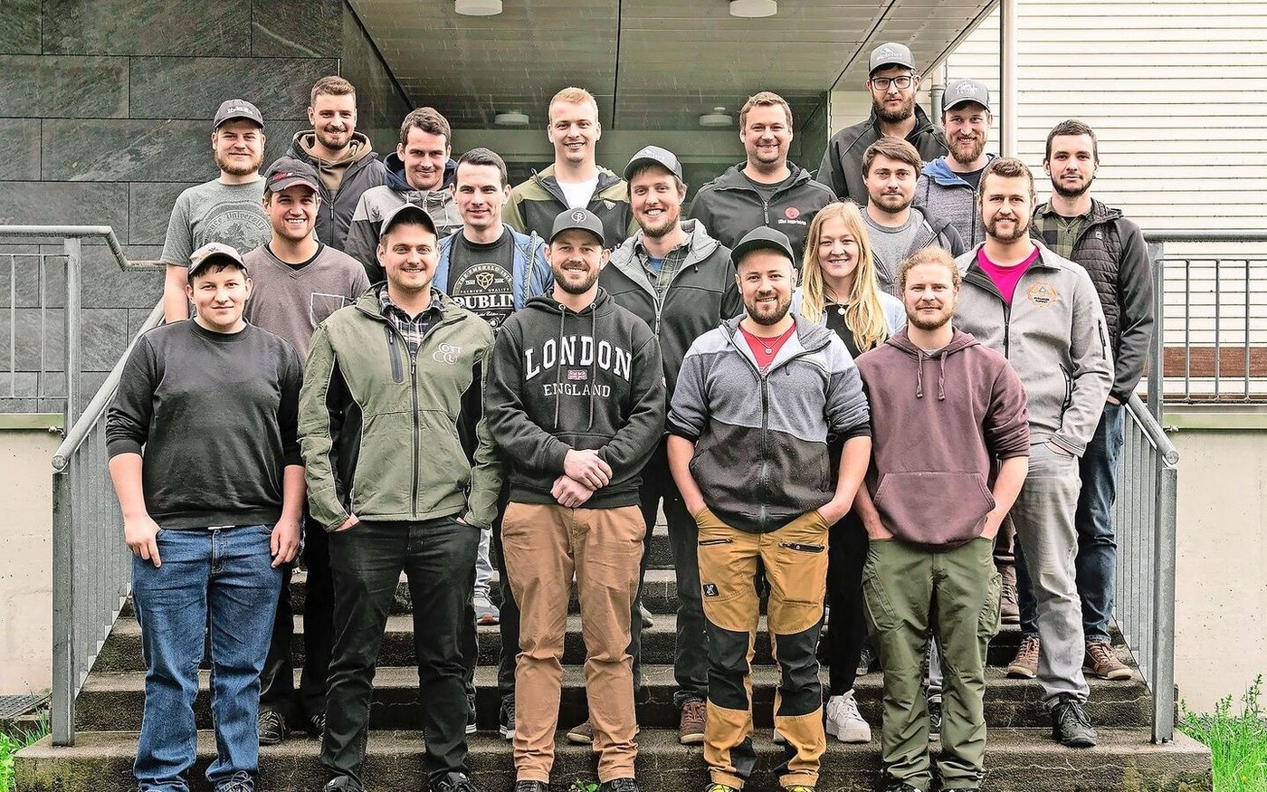 Die Absolventen der Nachholbildung Landwirt/in EFZ durften sich über ihren Erfolg freuen.