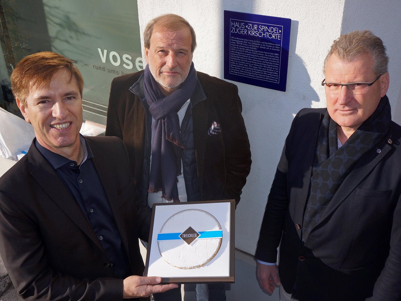 Am Haus zur Spindel wurde heute die Gedenktafel enthüllt. (Bild zVg)