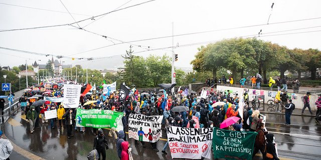 Mit den Aktionen des Klimastreiks, von Extinction Rebellion, dem Collective Climate Justice und dem Collective Break Free können die Jungpolitiker und Junglandwirte nichts anfangen. (Bild Rise up for Change)