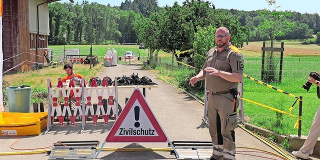 Yvo Rindlisbacher, Abteilungsleiter des Thurgauer Zivilschutzes, koordinierte die Seuchenübung auf dem Eichhof in Oberneunforn.
